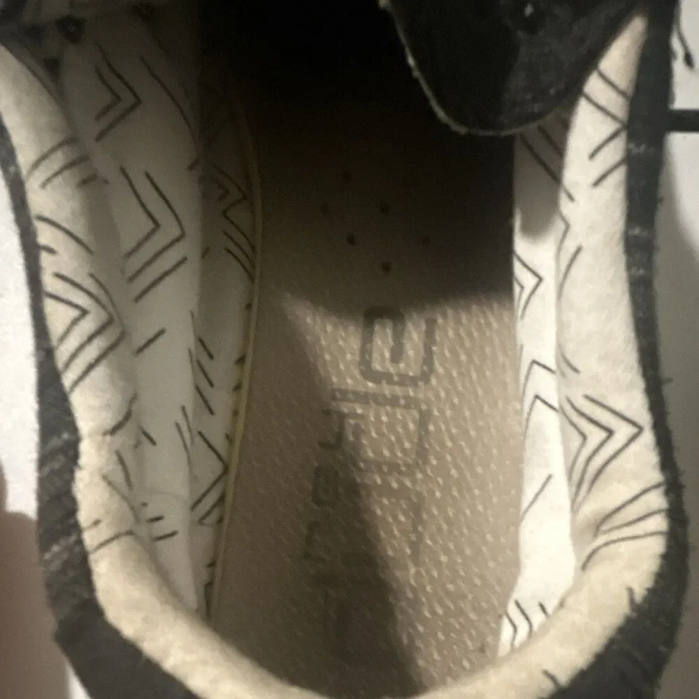 Hey Dude Wally Youth Stretch Black/White Slip-On Fabric Shoes Kids: Size 6/7Y